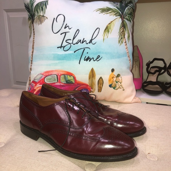 Bostonian Classics GenuineLeather Wingtip Oxfords main image 7